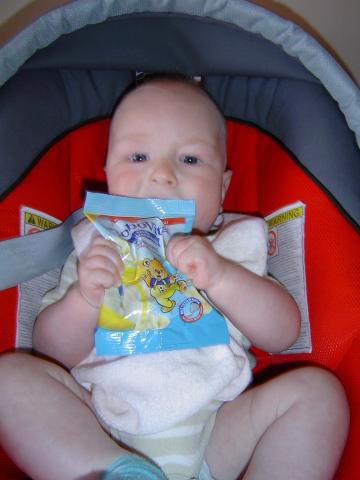 Hm, za tą reklamę to może jakąś prowizję powinien dostać?