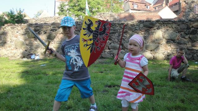 Mali rycerze z Winnego Grodu