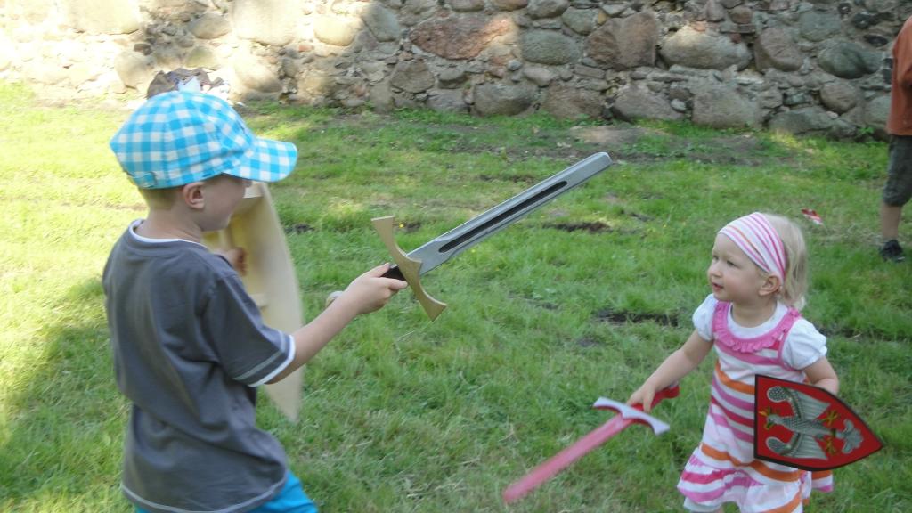 Nieważne, że Szymon ma większą tarczę i większy miecz...