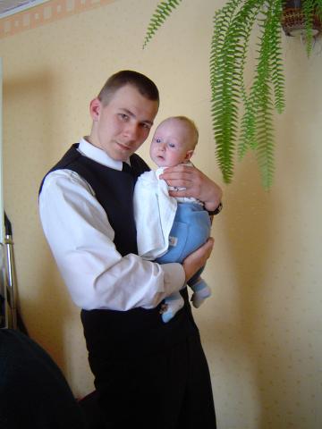 A u Pawła to lepiej nie fikać, taki dryblas...