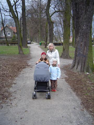 W otoczeniu trzech babek, ja to mam fajnie;)