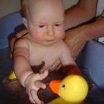 Kąpiel z kaczuchą wymaga skupienia