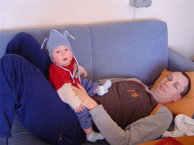 Czemu tylko ja mam hełmik na głowie?