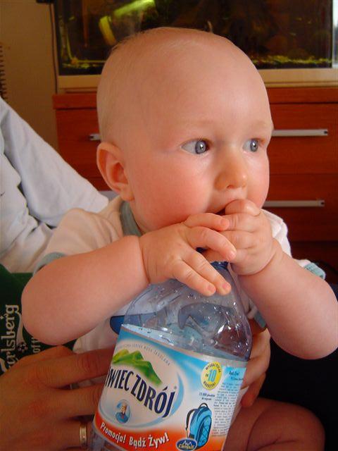 Ta butelka skrywa tajemnice...