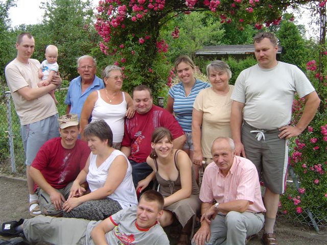 Gromadka świętujących