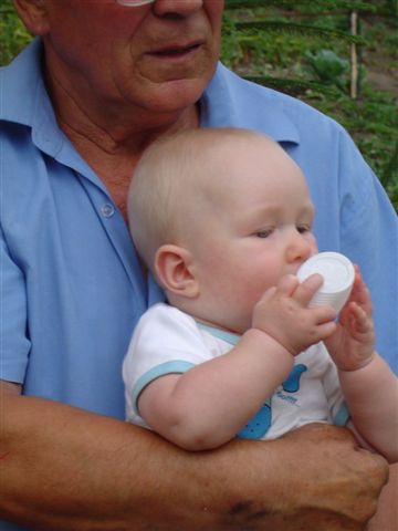 Hm, plastik smakuje zupełnie jak...