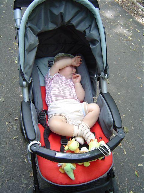 Najwygodniejsza pozycja do spania;)