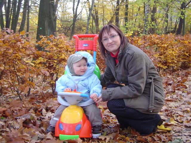 W dzikie liście zaplątani...