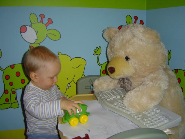 Podział prac: ty klikasz, a ja...