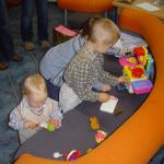 Hm, żaden z chłopaków nie chciał bawić się niczym innym jak tylko 