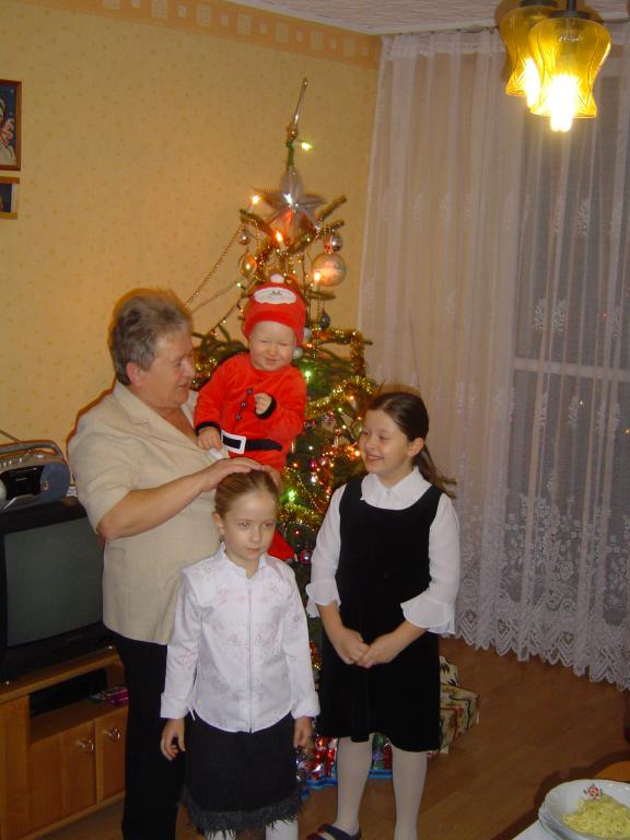Babcia i młodsza część wnucząt;)