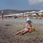 Czekam, aż zmyje mnie fala;)