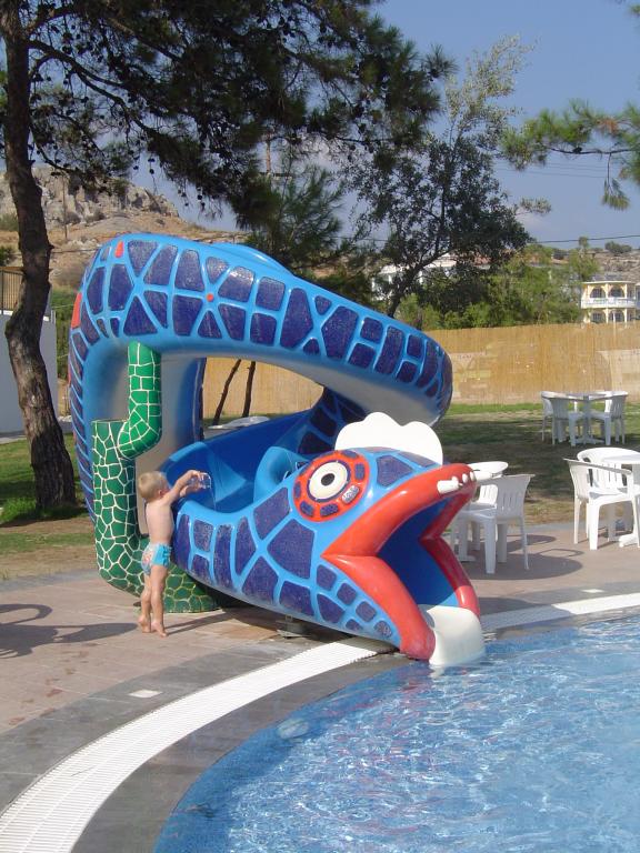 Nawilżanie węża...