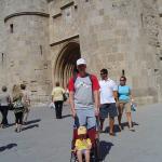 Widok na wejście do Pałacu Wielkich Mistrzów.