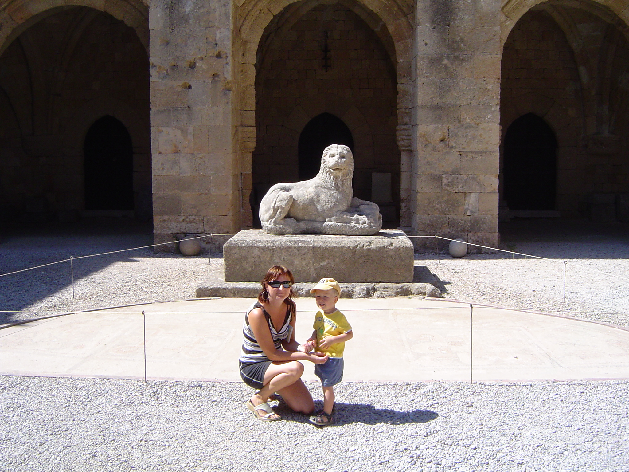 Kamienny lew, phi...