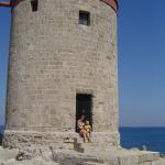 Jeden z trzech wiatraków w Porcie Mandraki...