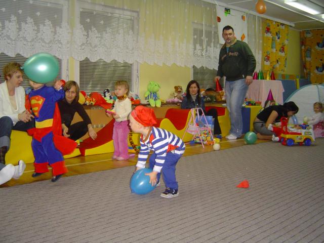 Spiderman zaatakowany przez balon...