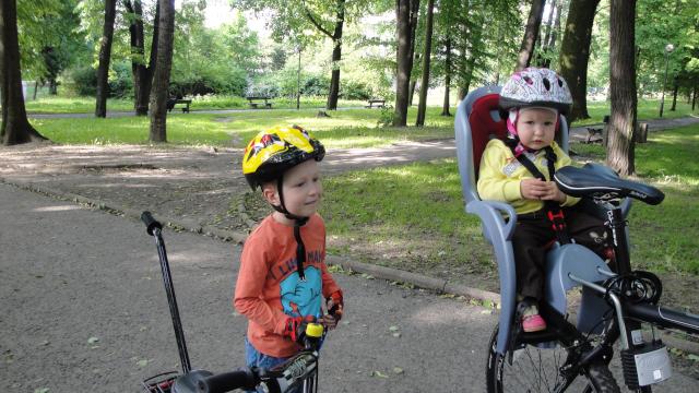 Oto czołowy przedstawiciel teamu renault: czarno-żółte barwy:)