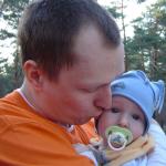 Ach, ten Tata, tylko by się przymilał...